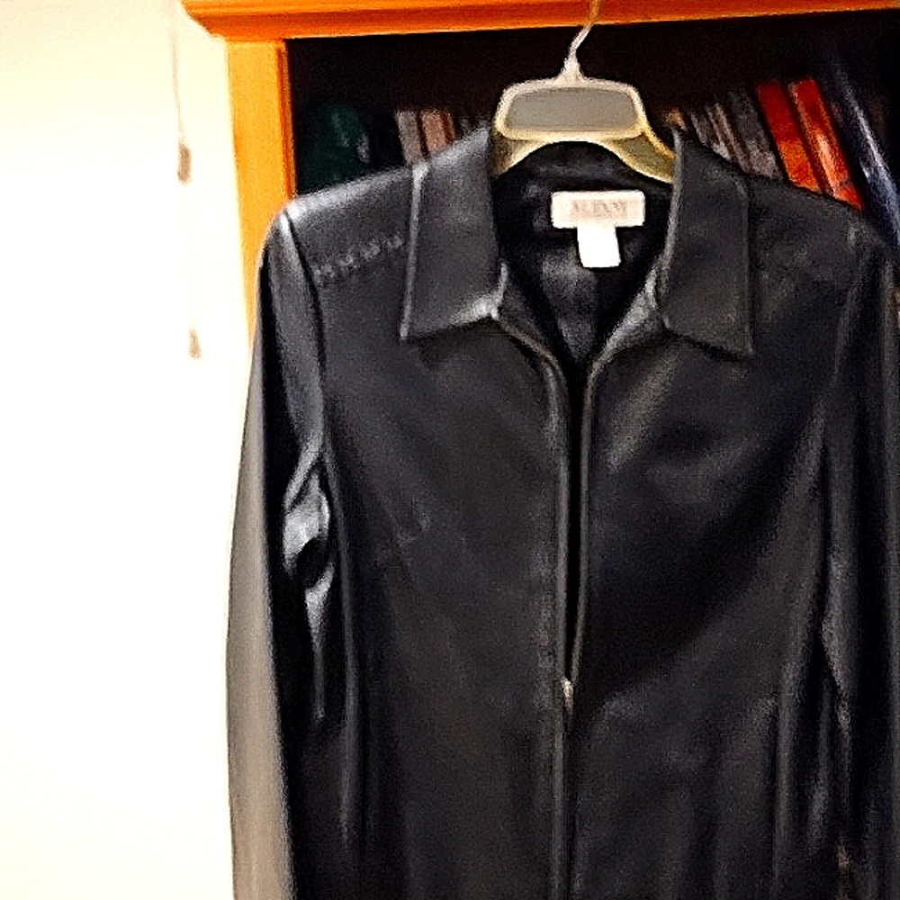 Alfani short leather jacket
